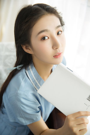 MIUMIU官网官方网
